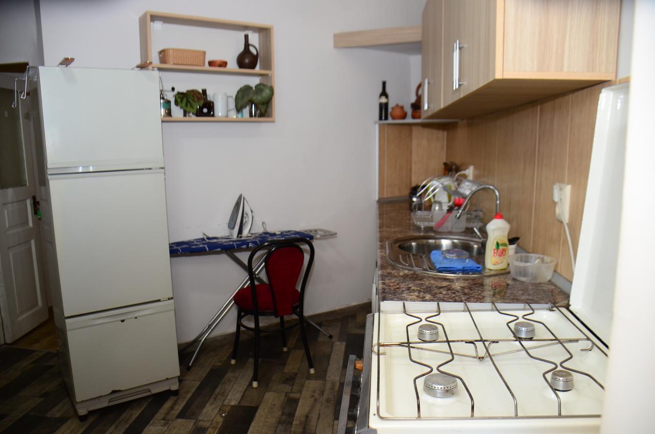 Hostel Batumi Globus Εξωτερικό φωτογραφία