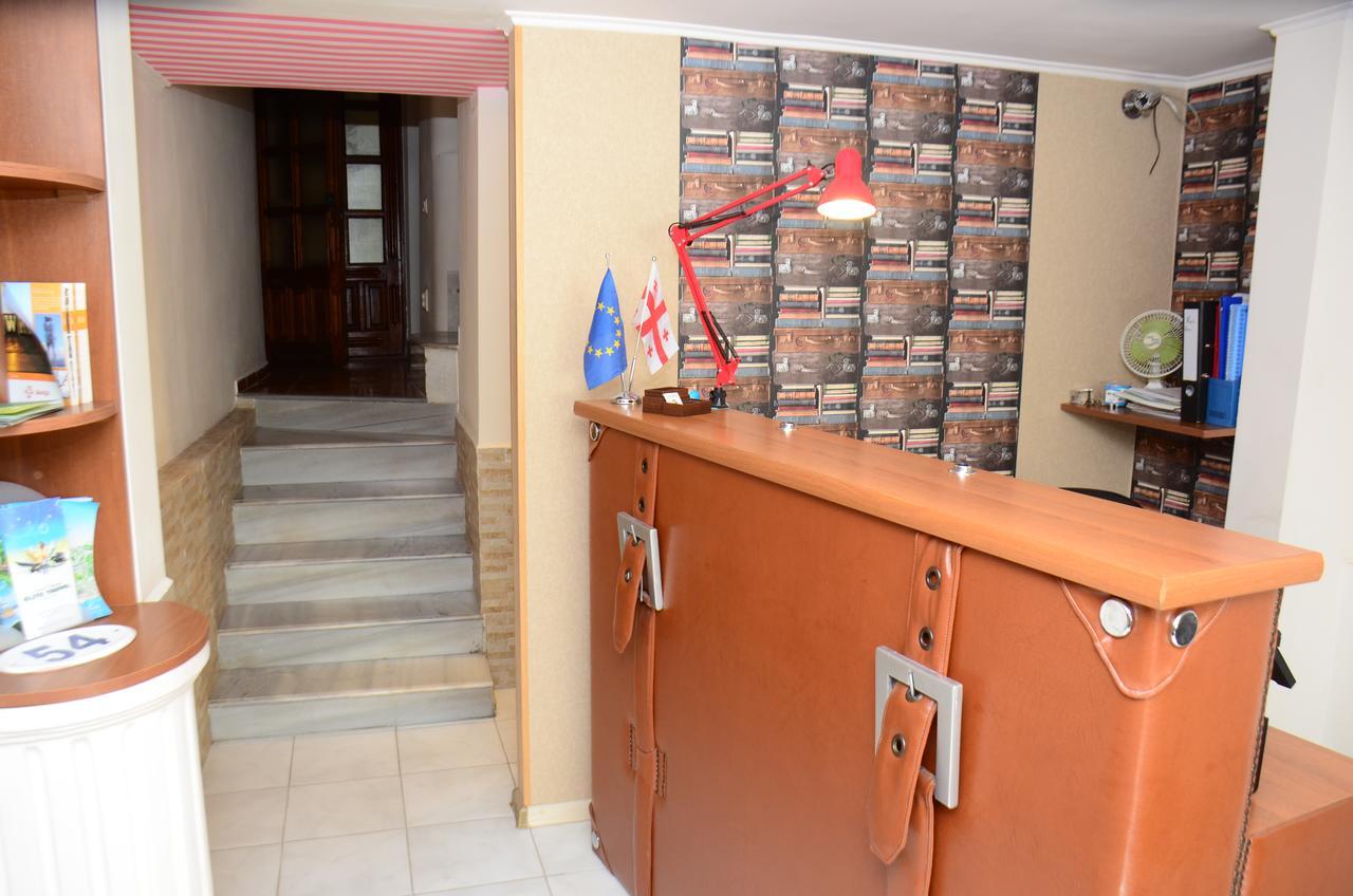 Hostel Batumi Globus Εξωτερικό φωτογραφία
